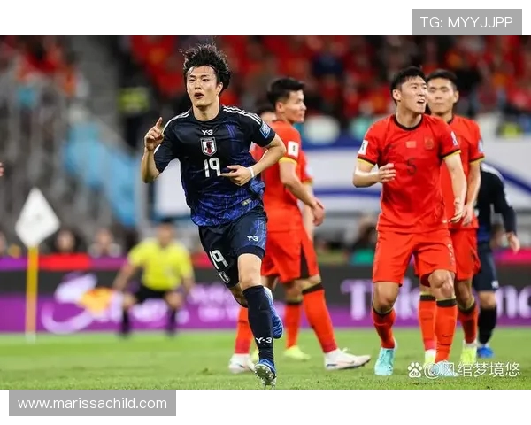 世界杯预选赛中国男足迎战日本队全力争胜力拼晋级之路 世界杯预选赛中国男足迎战日本队全力争胜力拼晋级之路