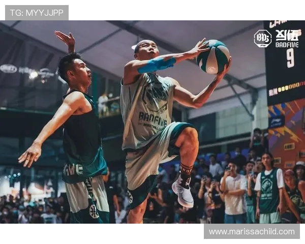 篮球的进化史:从街头到职业赛场的传奇变革与未来趋势 篮球的进化史:从街头到职业赛场的传奇变革与未来趋势