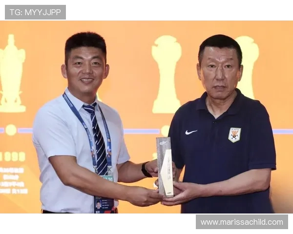 谢晖执教风格引热议探秘中国足球战术革新与球队蜕变之路 谢晖执教风格引热议探秘中国足球战术革新与球队蜕变之路