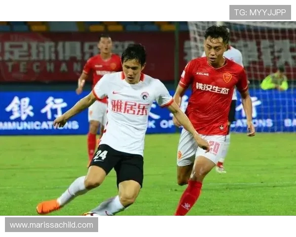 北京北体大迎战华南虎期待精彩对决展现足球魅力与激情